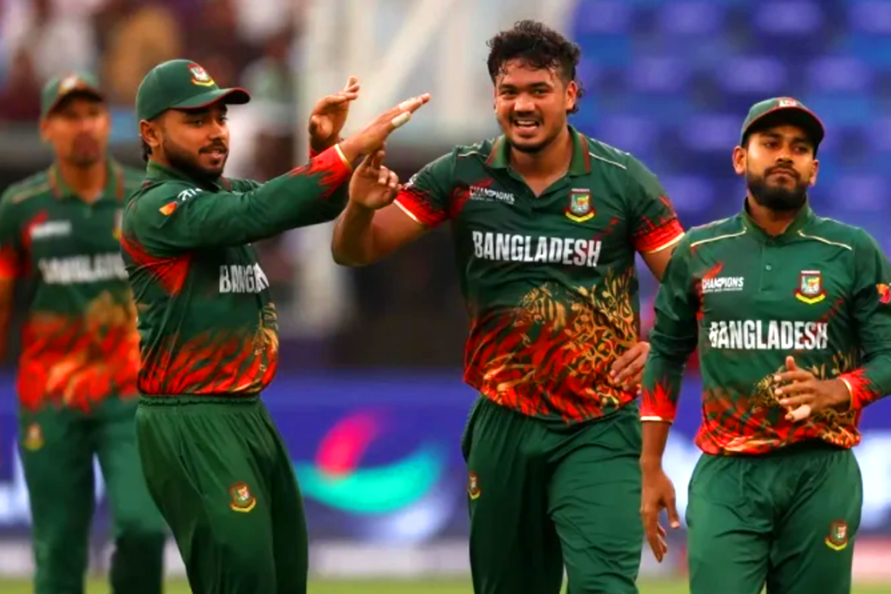 ৭ মাসে টেস্ট-ওয়ানডে-টি-টোয়েন্টির ৯ সিরিজ, তাসকিনদের দারুণ ব্যস্ততা