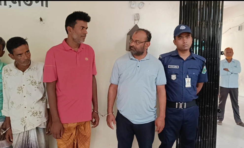 সাবেক উপজেলা চেয়ারম্যান ও যুবলীগ নেতা মাসুদ আটক