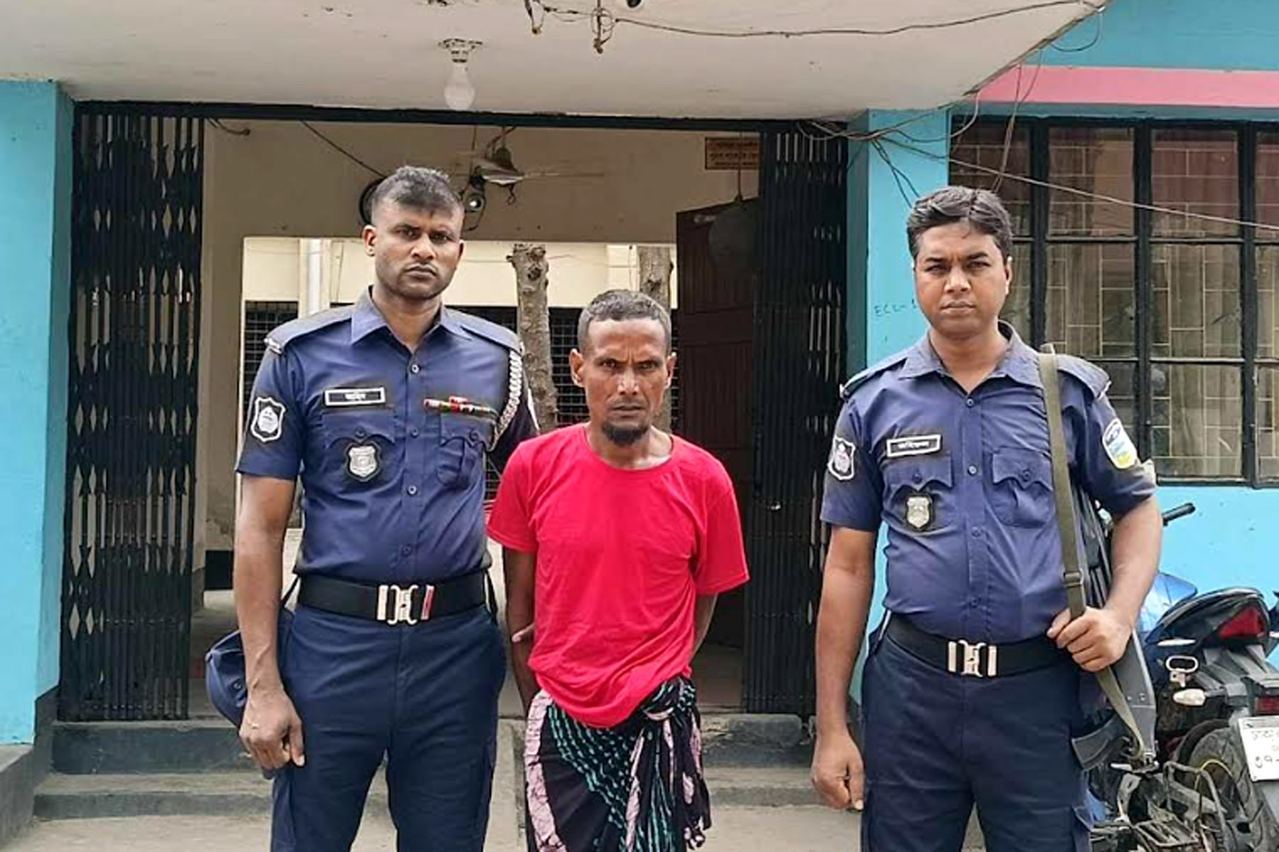 জামালপুরে গাছ কাটাকে কেন্দ্র করে মাকে হত্যা