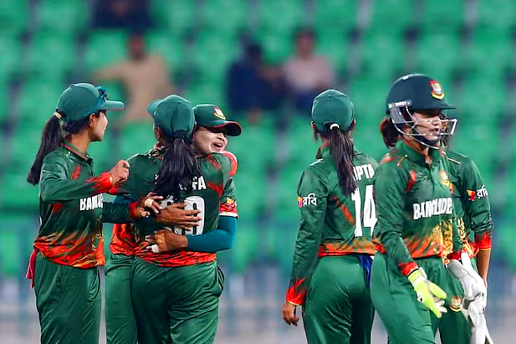 উৎকণ্ঠা শেষে বিশ্বকাপে বাংলাদেশের মেয়েরা