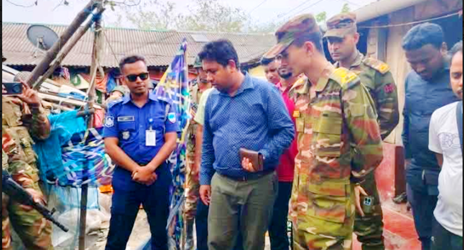 সাতক্ষীরায় অপদ্রব্য মিশ্রিত চিংড়ি জব্দ