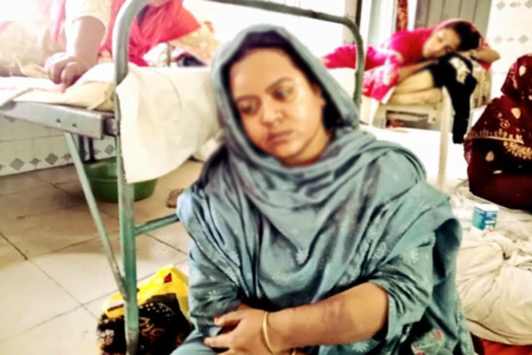 প্রেমিকাকে বিয়ের প্রলোভন দিয়ে বাড়িতে নিয়ে মারধরের অভিযোগ