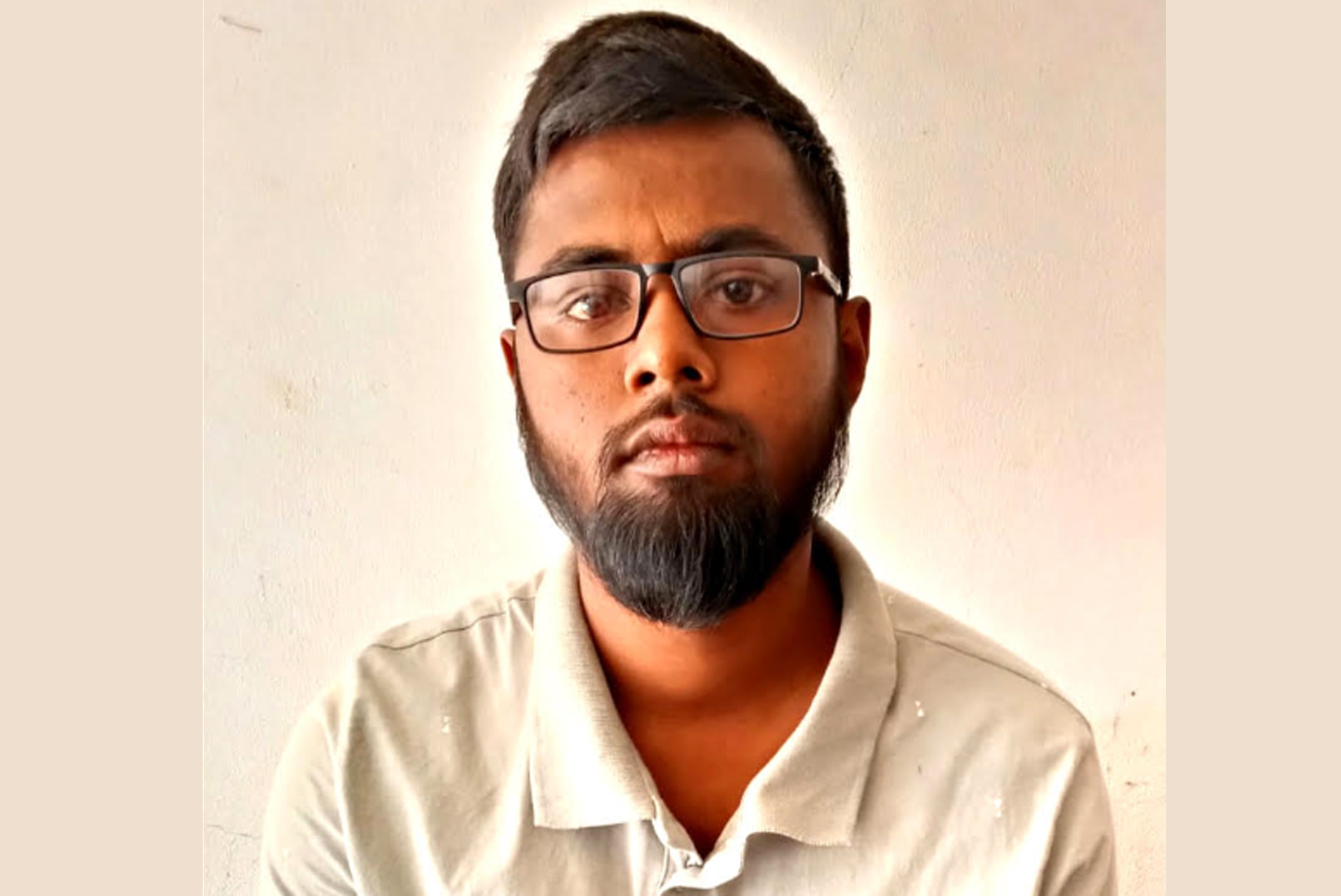 বিশ্ববিদ্যালয়ের ছাত্র রেজওয়ানকে বাঁচাতে মায়ের আকুতি
