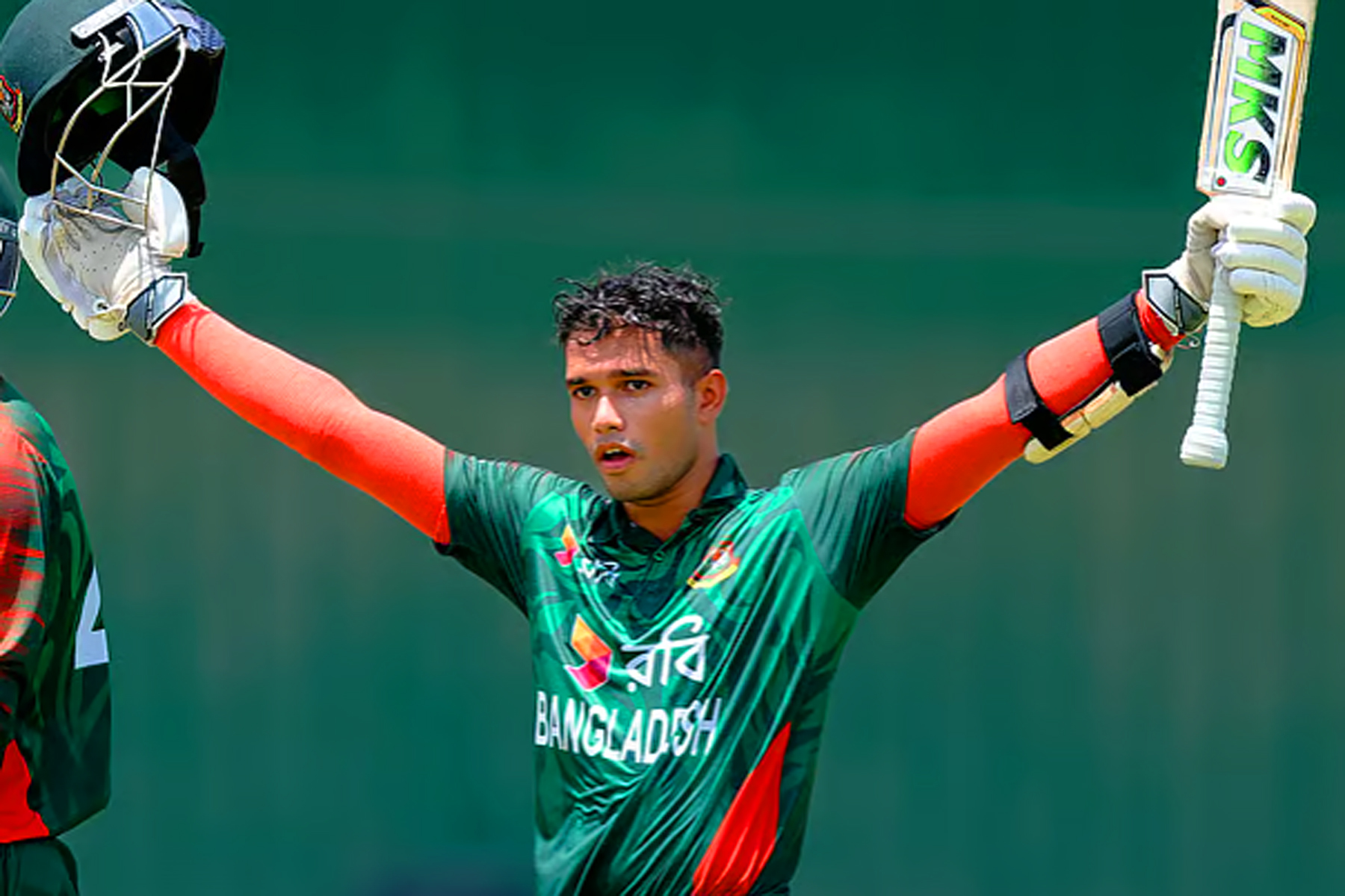 ছয় হাঁকিয়ে জাওয়াদের সেঞ্চুরি, শ্রীলঙ্কার বিপক্ষে জয়