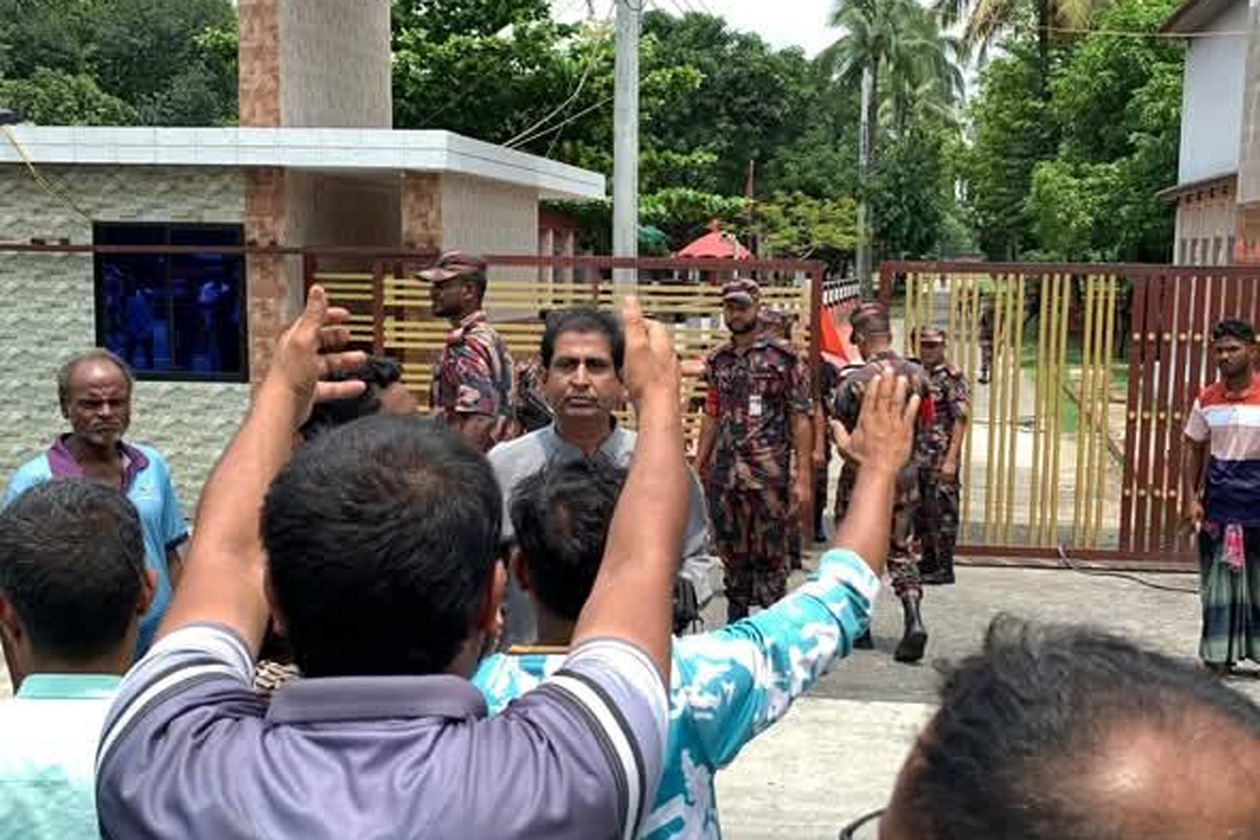 রাজশাহীতে ৩৭টি গরু আটকের বিষয়ে বিজিবির বিবৃতি