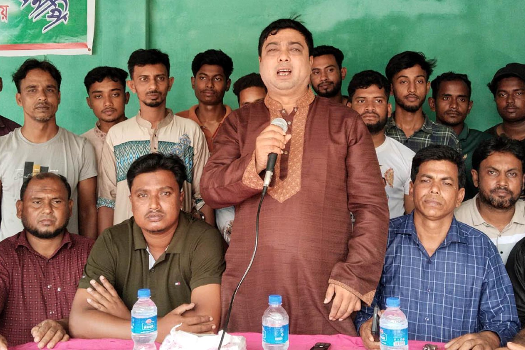বগুড়ায় তারুণ্যের সমাবেশ সফল করার লক্ষ্যে ধুনটে প্রস্তুতি সভা