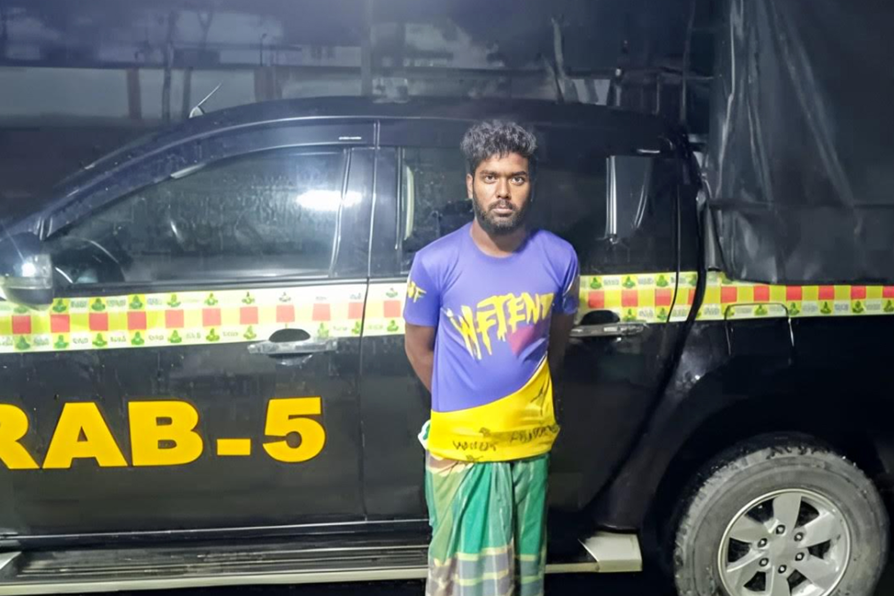 বাগমারায় পুলিশের ওপর হামলা ও চাঞ্চল্যকর হত্যা মামলার পলাতক আসামী গ্রেপ্তার