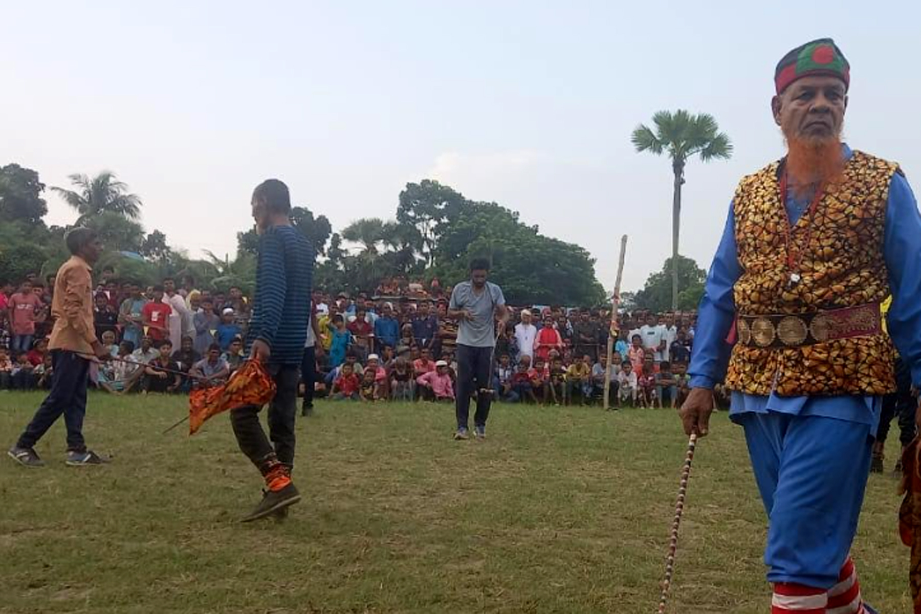 ঈদ উপলক্ষে সাতক্ষীরার নলতায় ঐতিহ্যবাহী লাঠি খেলা