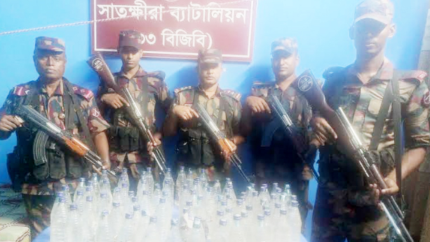 সাতক্ষীরায় বিজিবির অভিযানে মাদক সহ নয় লক্ষ টাকার ভারতীয় মালামাল জব্দ