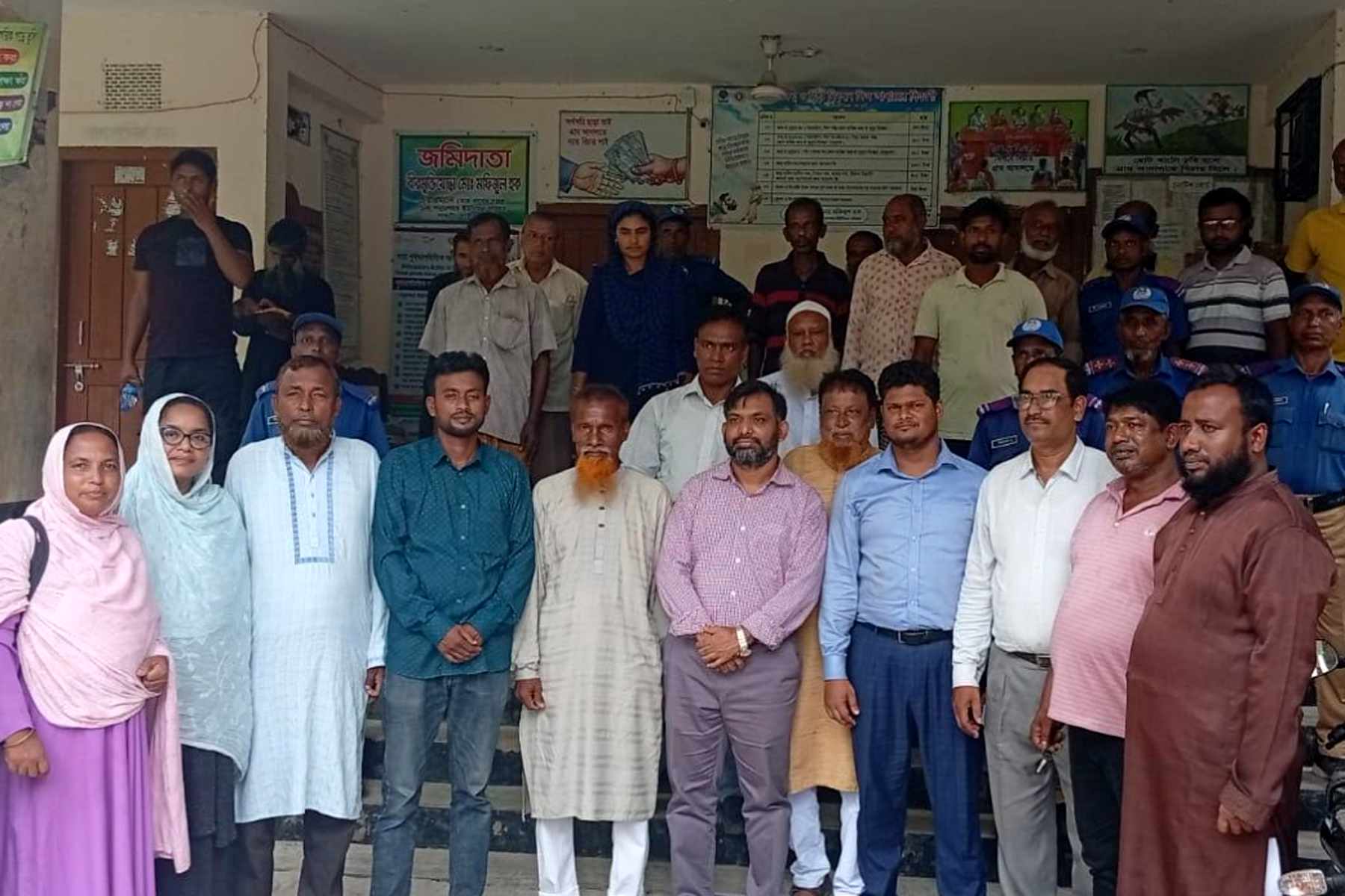 মমতা প্রকল্পের মিডওয়াইফ ও আয়ার চাকরি বহাল রাখার আশ্বাস