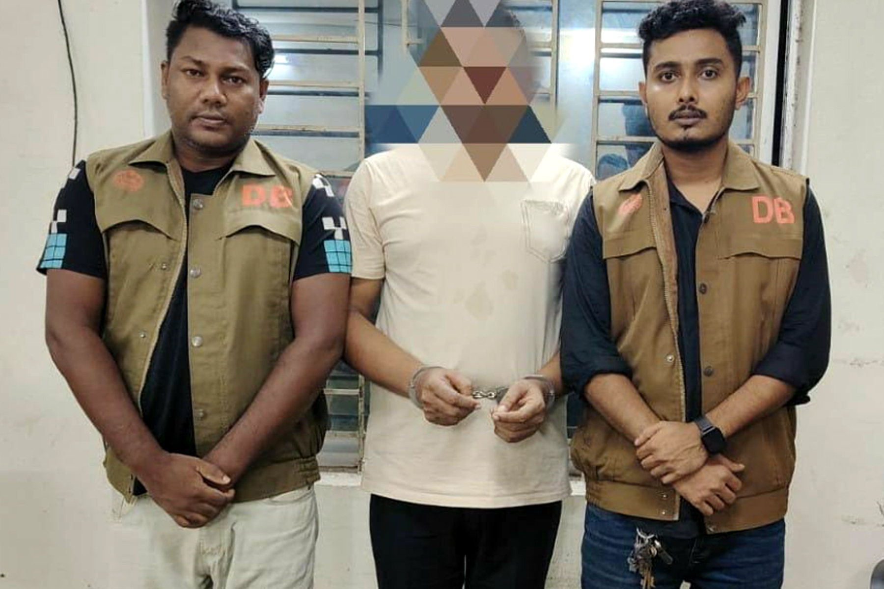 পাইপগানসহ আওয়ামী লীগ নেতা গ্রেপ্তার