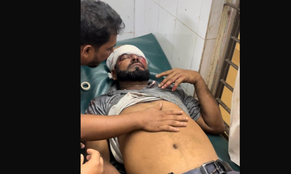 নাসিরনগরে মোটরসাইকেল অটোরিকশা মুখোমুখি সংঘর্ষে আহত - ২