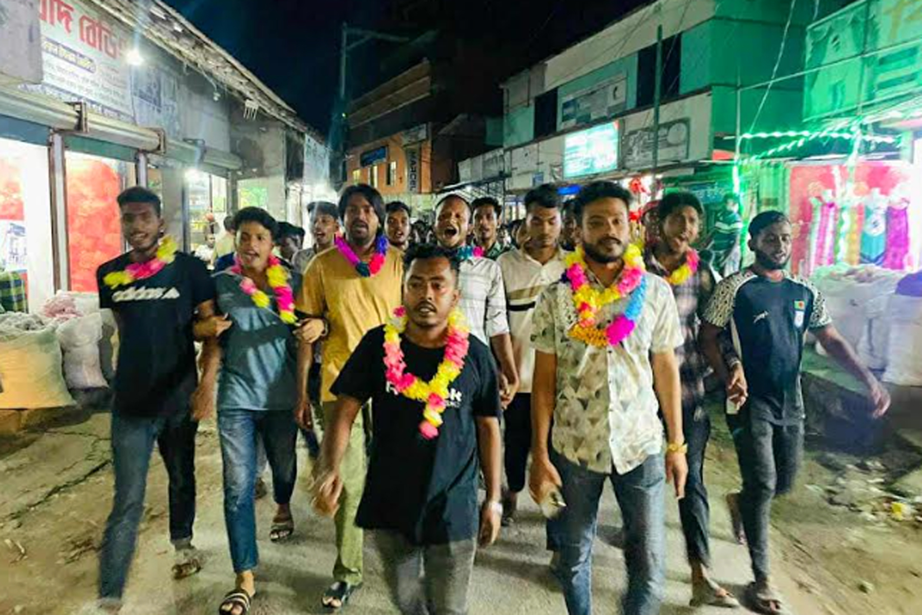 তাহেরপুর কলেজে ছাত্রদলের কমিটি ঘোষণায় আনন্দ র‍্যালি