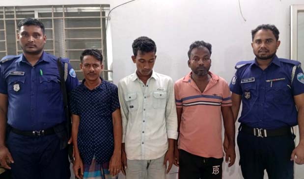 নাসিরনগরে জাল নোট চক্রের  ৩ সদস্য গ্রেফতার