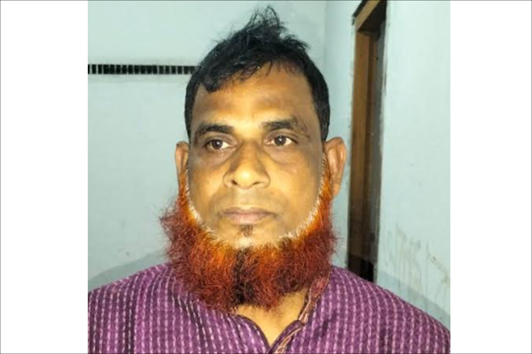 ধুনটে যুবলীগ নেতাকে আটক করে পুলিশে দিল জনতা