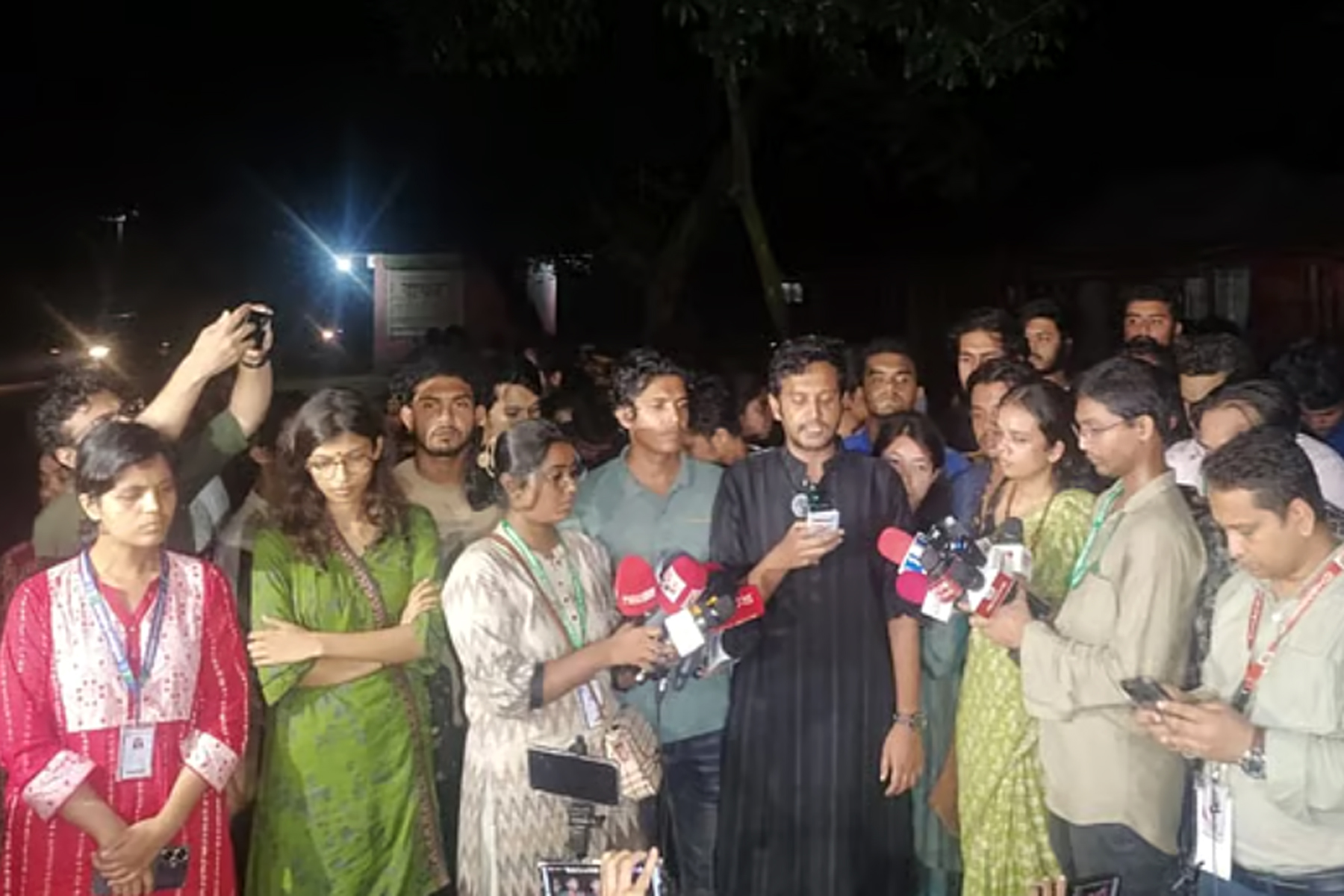 ভোট বর্জন করে পুনর্নির্বাচনের দাবি চার প্যানেলের