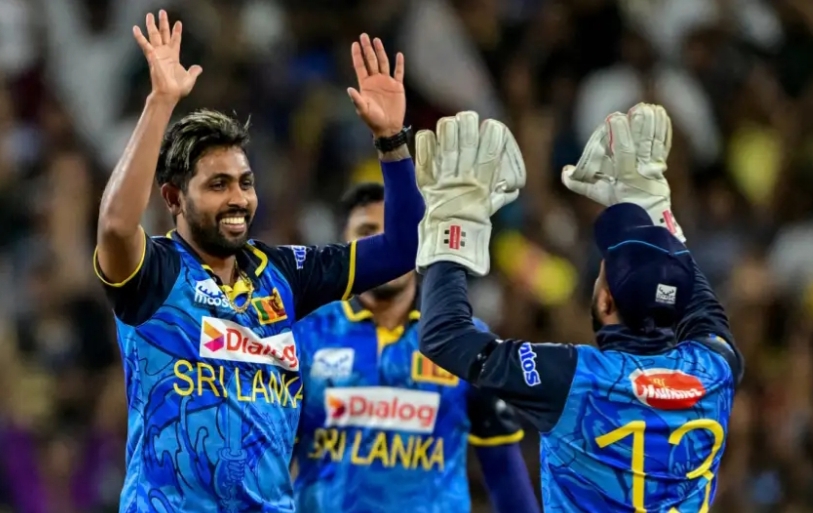 ২ ওভারে ০ রানে বাংলাদেশের ২ উইকেট নাই