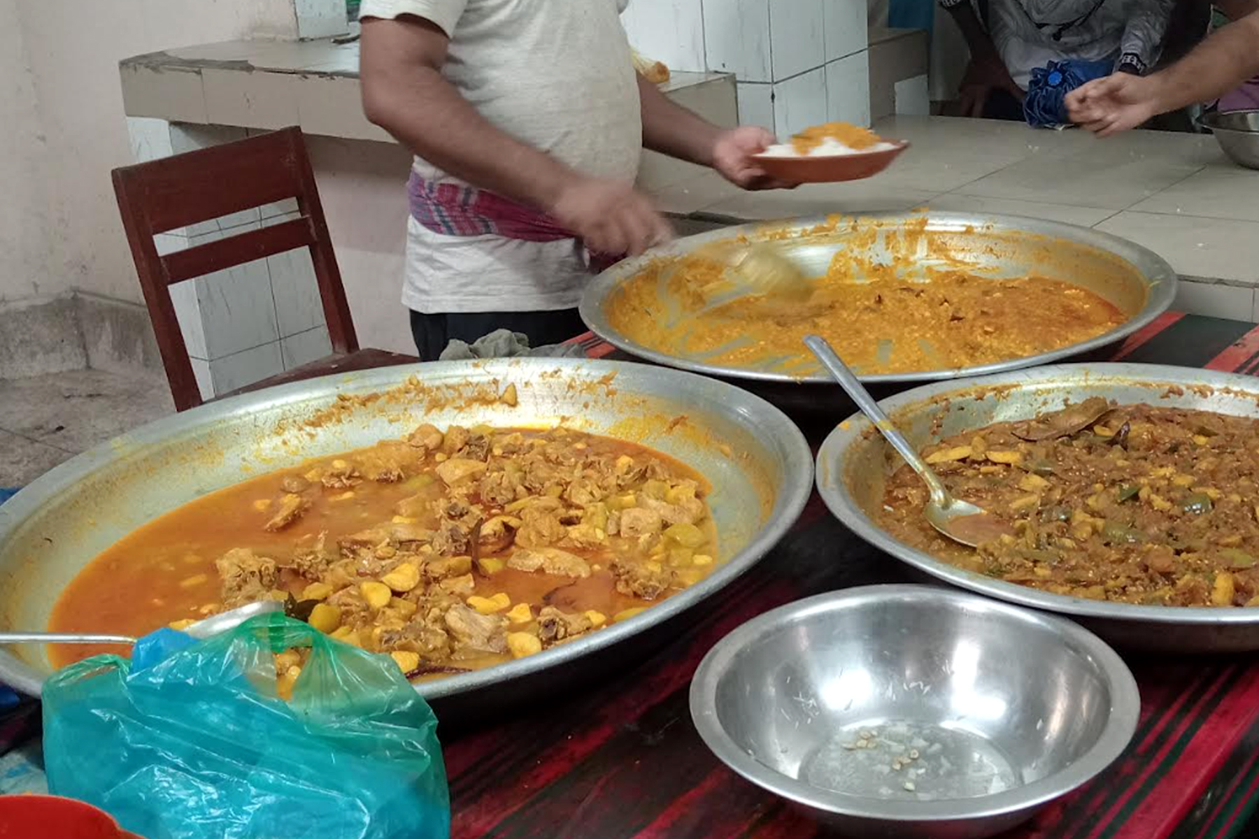 গোবিপ্রবিতে খাবারের মান নিয়ে শিক্ষার্থীদের ক্ষোভ