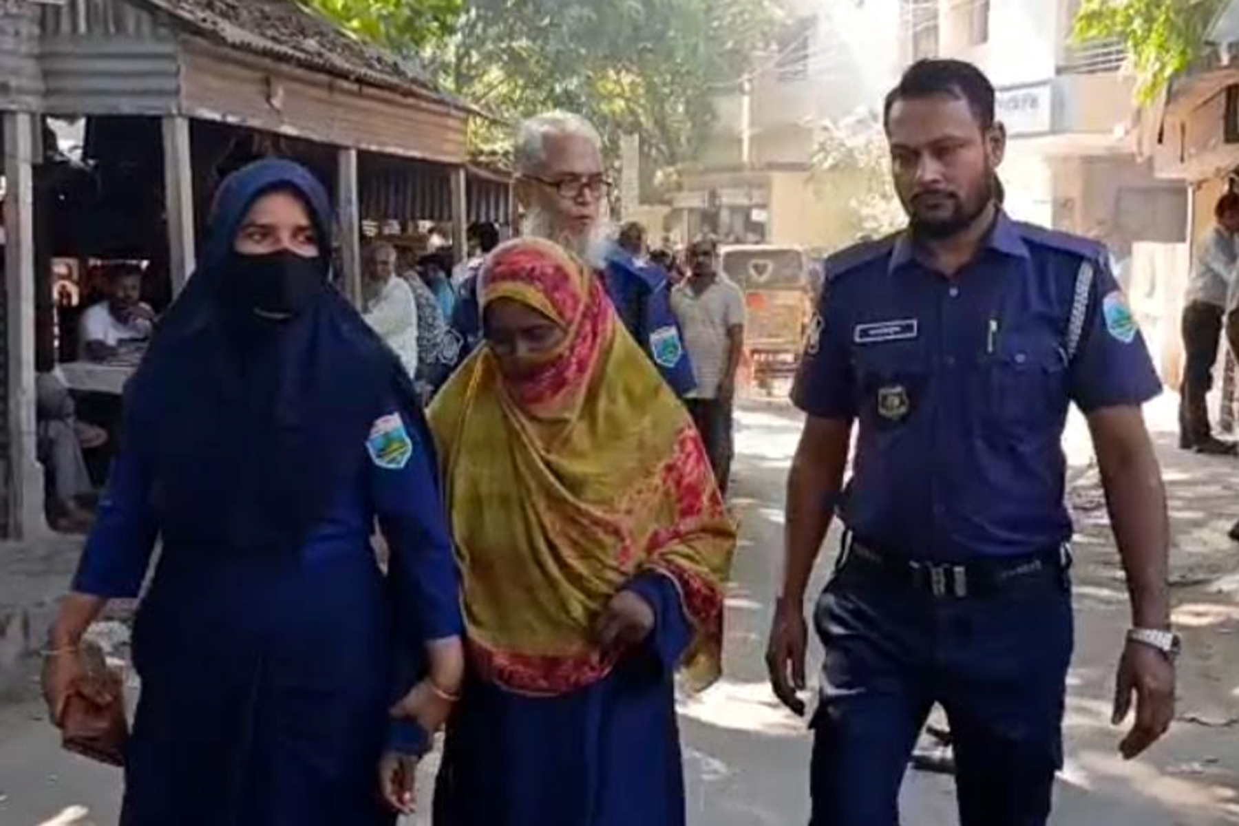 সিরাজগঞ্জে মানবপাচার মামলায় নারীর ১৪ বছরের কারাদণ্ড