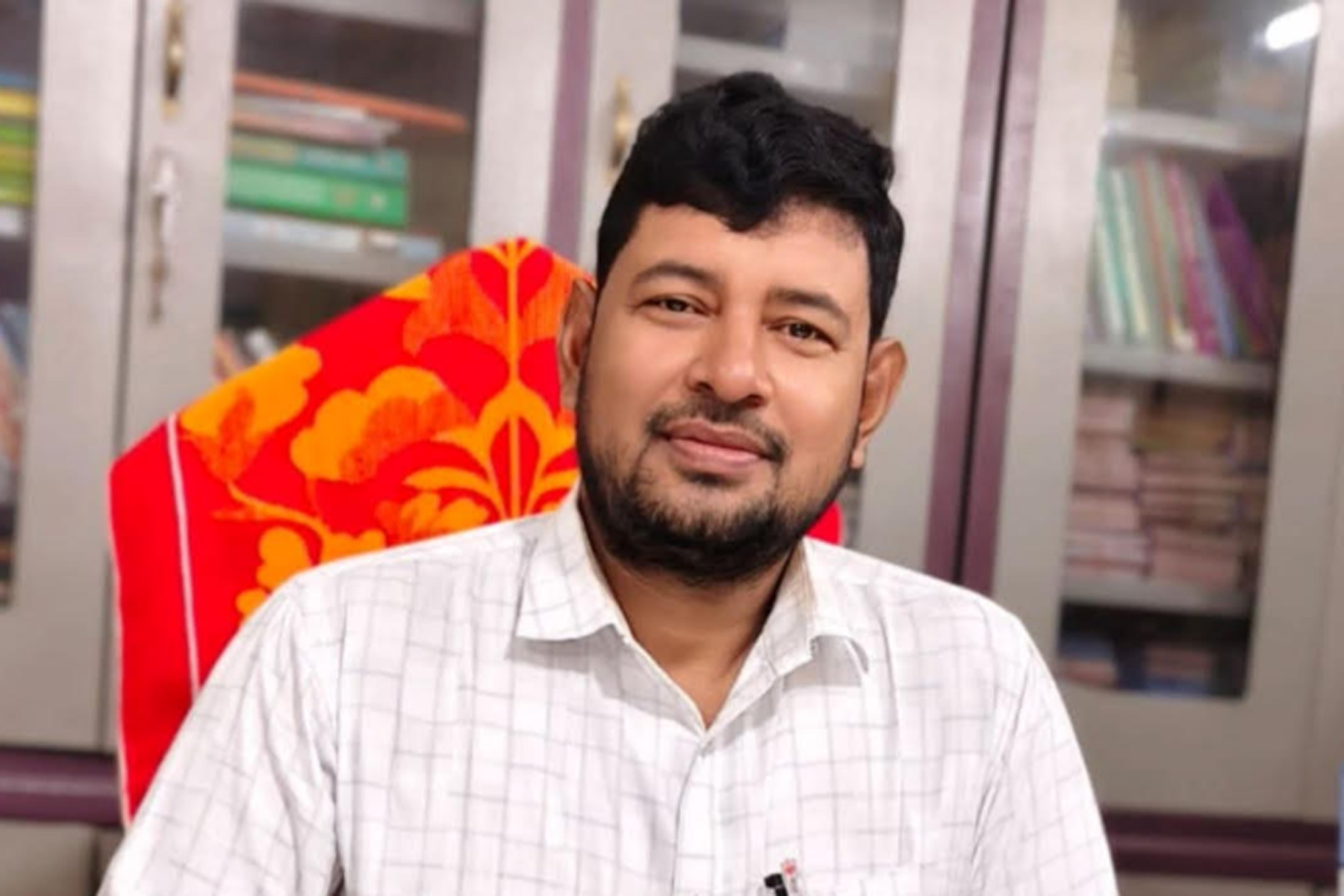 উল্লাপাড়া বিজ্ঞান স্কুলের প্রধান শিক্ষককে অপসারণ