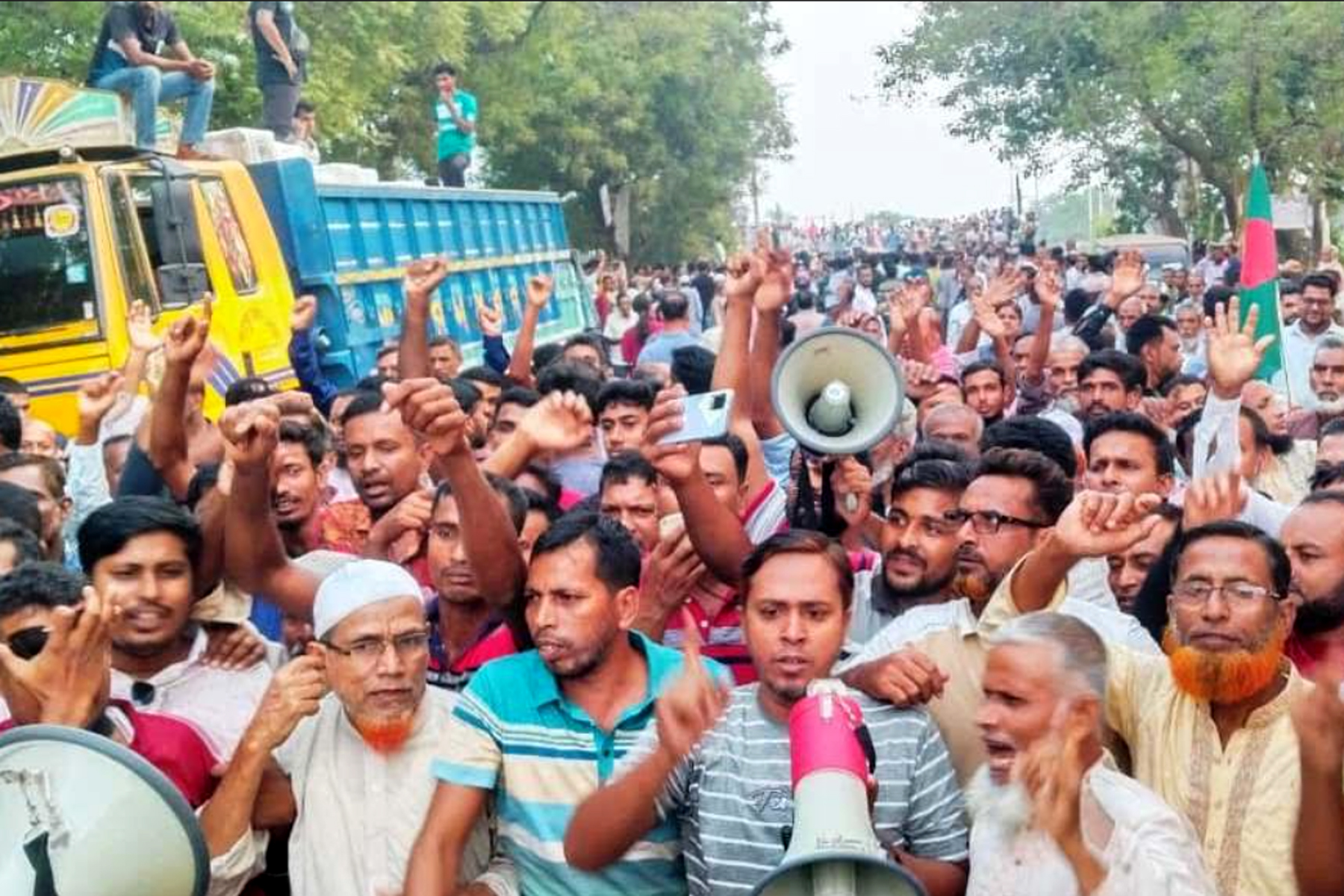 ডা. শহিদুল আলমকে মনোনয়ন না দেওয়ায় উত্তাল কালিগঞ্জ