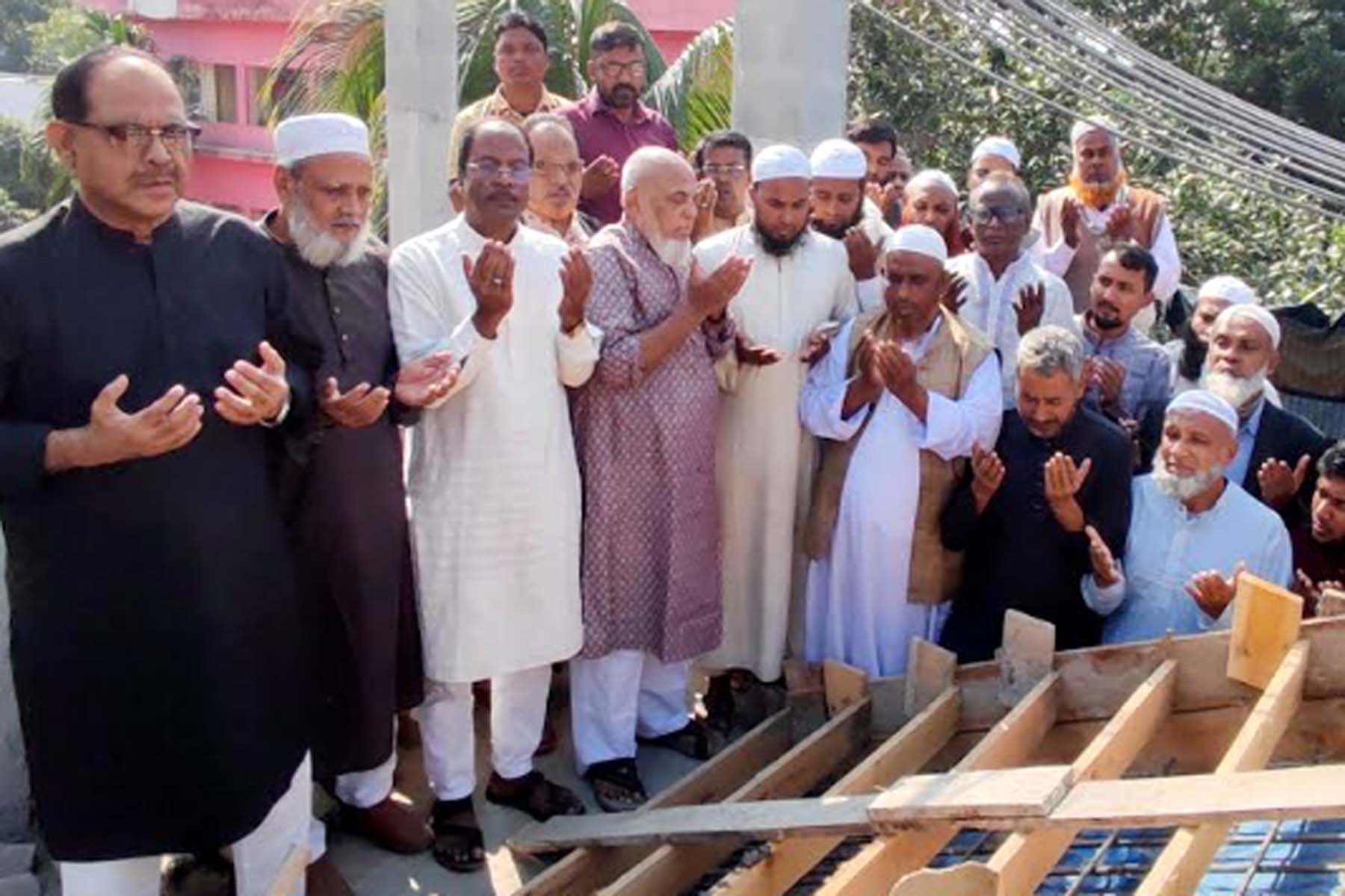 ধুনটে মাদ্রাসার ভবন নির্মাণকাজের উদ্বোধন