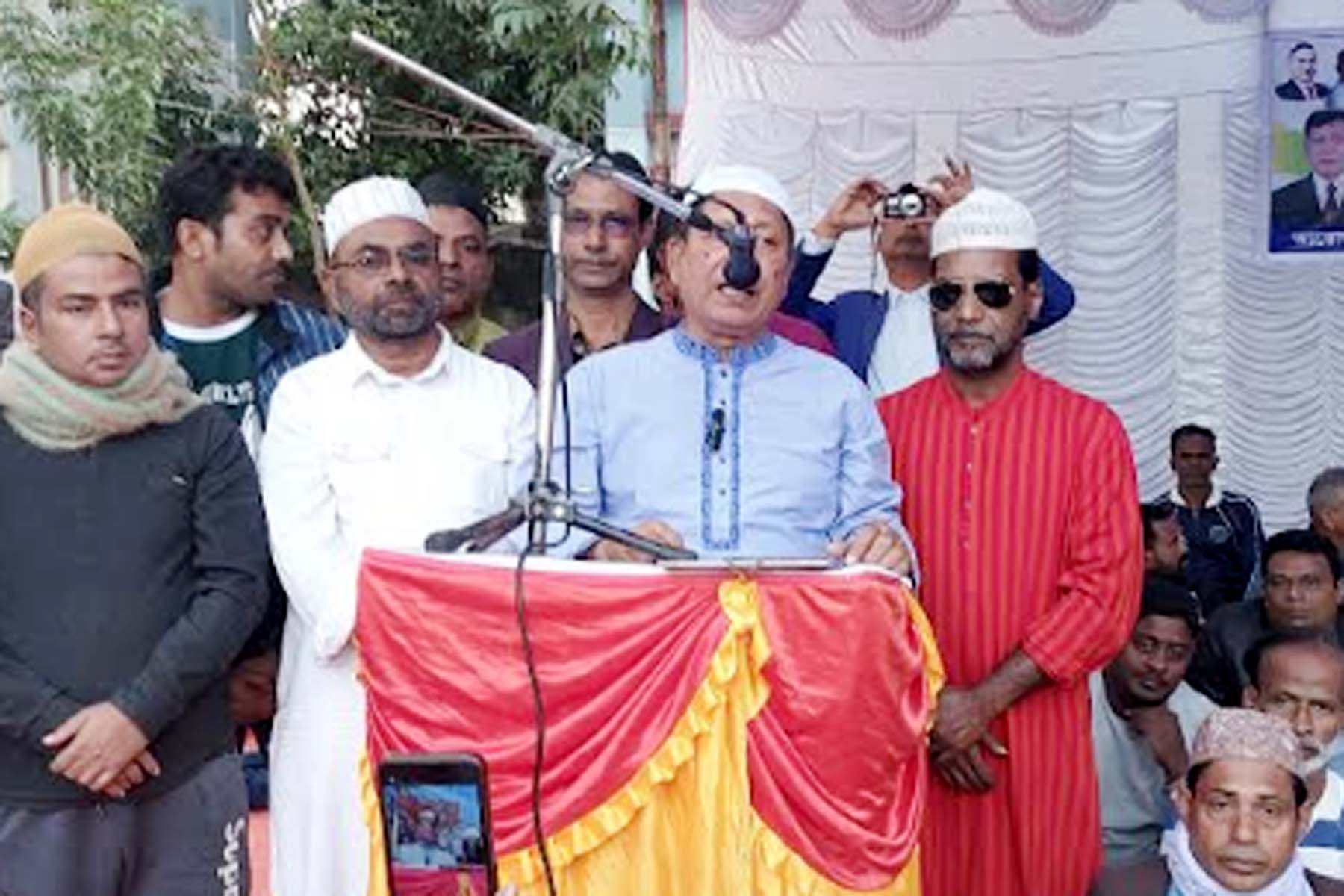 সাঁথিয়ায় ভিপি শামসুরের উদ্যোগে খালেদা জিয়ার রোগমুক্তি কামনায় দোয়া মাহফিল অনুষ্ঠিত 