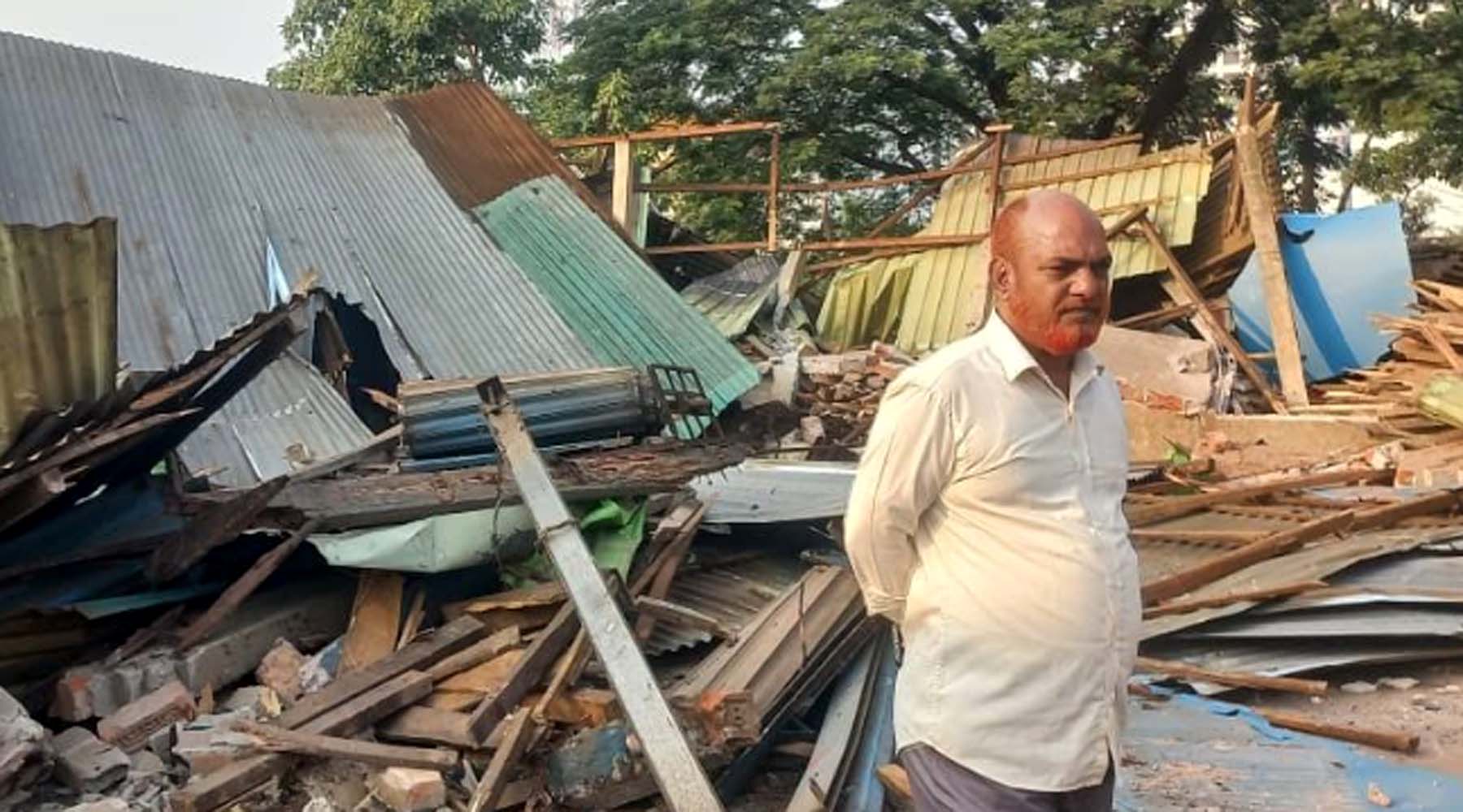 নোয়াখালীতে রেলওয়ের জায়গা থেকে ১০৭টি অবৈধ স্থাপনা উচ্ছেদ  