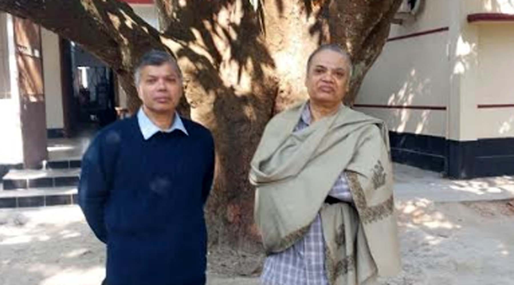 সাঁথিয়ার বরাট গ্রামে মোগল বংশধররা গত চার শ' বছর ধরে বসবাস করছেন 