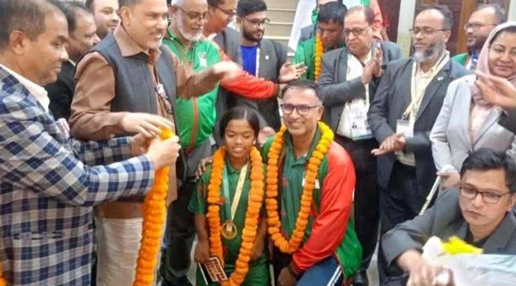 শ্রীমঙ্গলের স্বর্ণপদক জয়ী চৈতীকে নিয়ে গ্রামে আনন্দের বন্যা