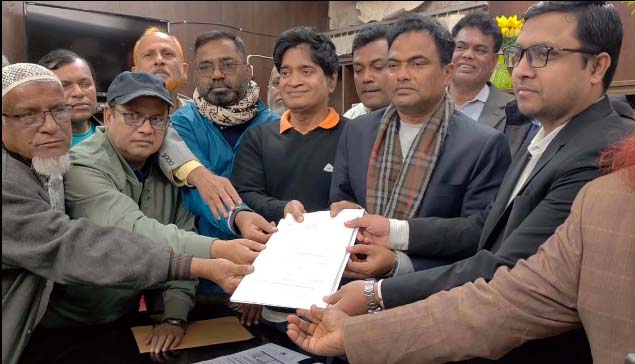 দিনাজপুর-৬ আসনে ডা. এ জেড এম জাহিদের হোসেনের পক্ষে মনোনয়ন ফরম সংগ্রহ করলেন বিএনপি নেতা-কর্মীরা