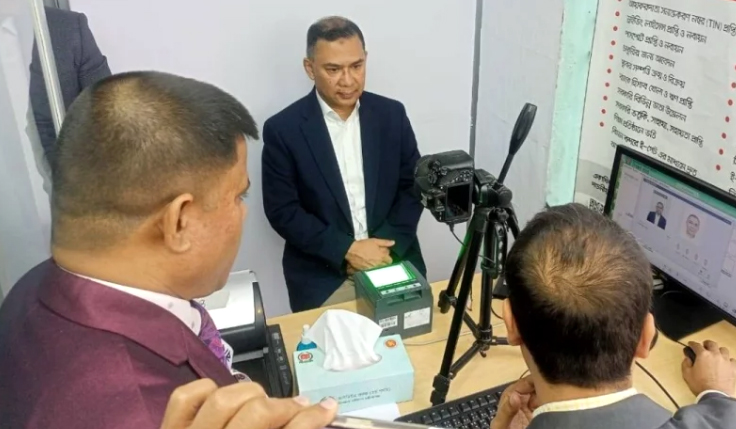 ভোটার তালিকায় নাম অন্তর্ভুক্ত করলেন তারেক রহমান