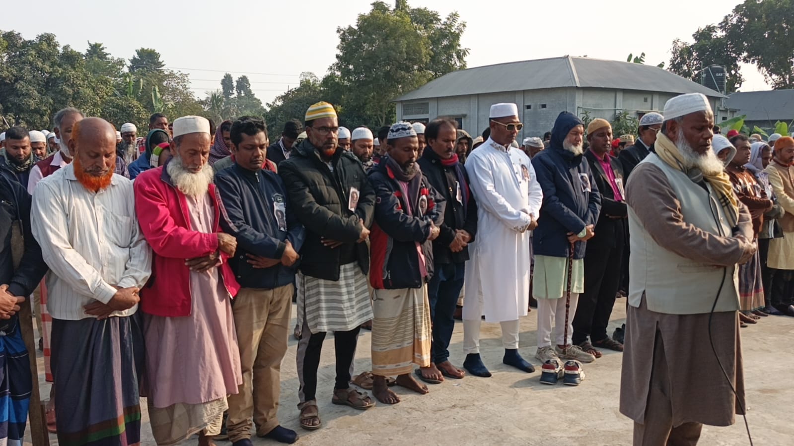 গুরুদাসপুরে বেগম খালেদা জিয়ার গায়েবানা জানাজা অনুষ্ঠিত