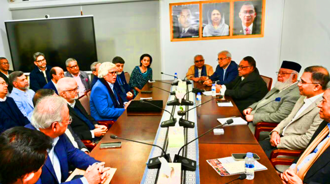 তারেক রহমানের সঙ্গে দেশের শীর্ষ ব্যবসায়ী নেতাদের সৌজন্য সাক্ষাৎ