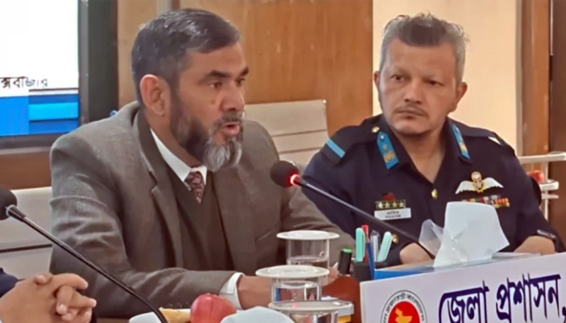 নির্বাচন ঘিরে সারাদেশে যৌথবাহিনীর অভিযান শুরু: ইসি