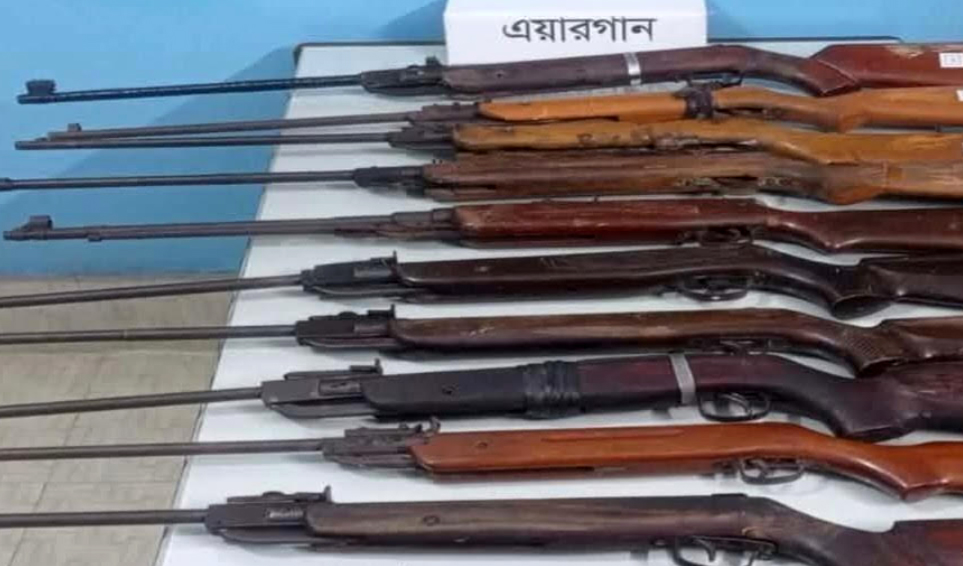 শ্রীমঙ্গলে পরিত্যক্ত ১১টি এয়ারগান উদ্ধার র‍্যাব-৯