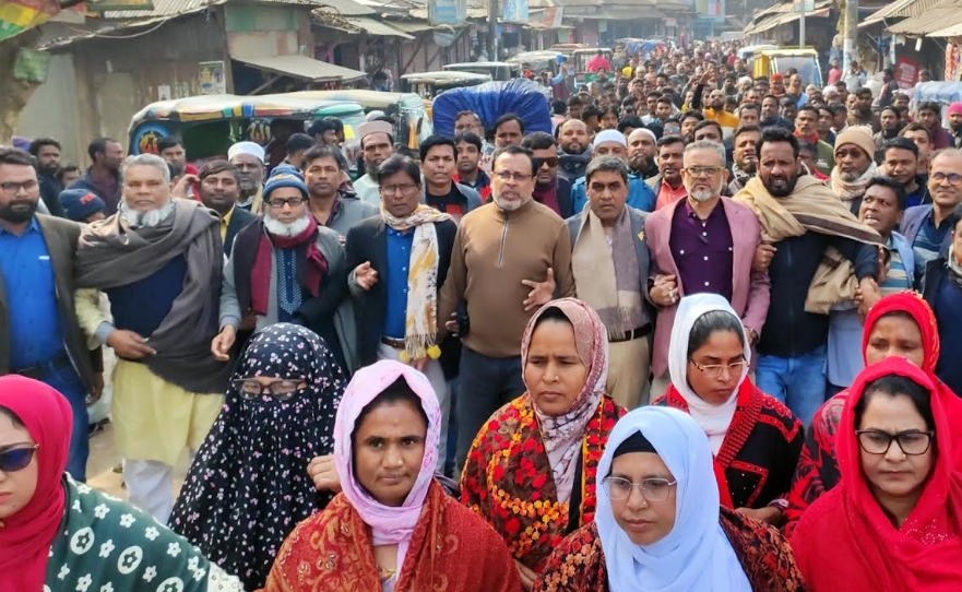 তারেক রহমানের আগমন উপলক্ষ্যে ধুনটে বিএনপির আনন্দ মিছিল