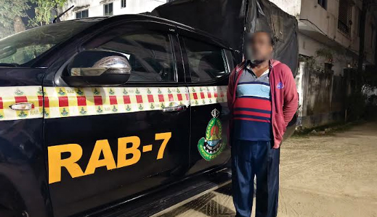 নোয়াখালীতে জমির বিরোধে বড় ভাইকে কুপিয়ে হত্যা, ছোট ভাই গ্রেপ্তার