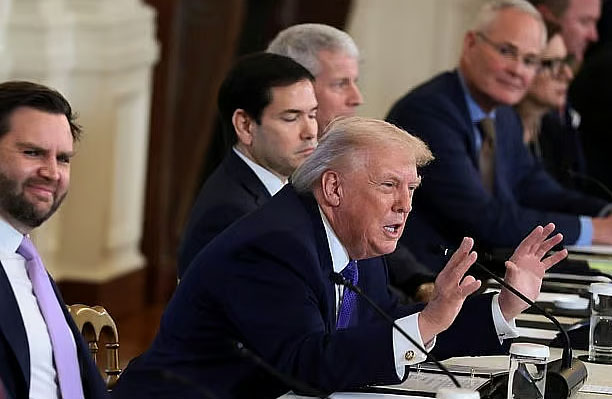 ট্রাম্পকে শান্ত করল সৌদি-কাতার-ওমান