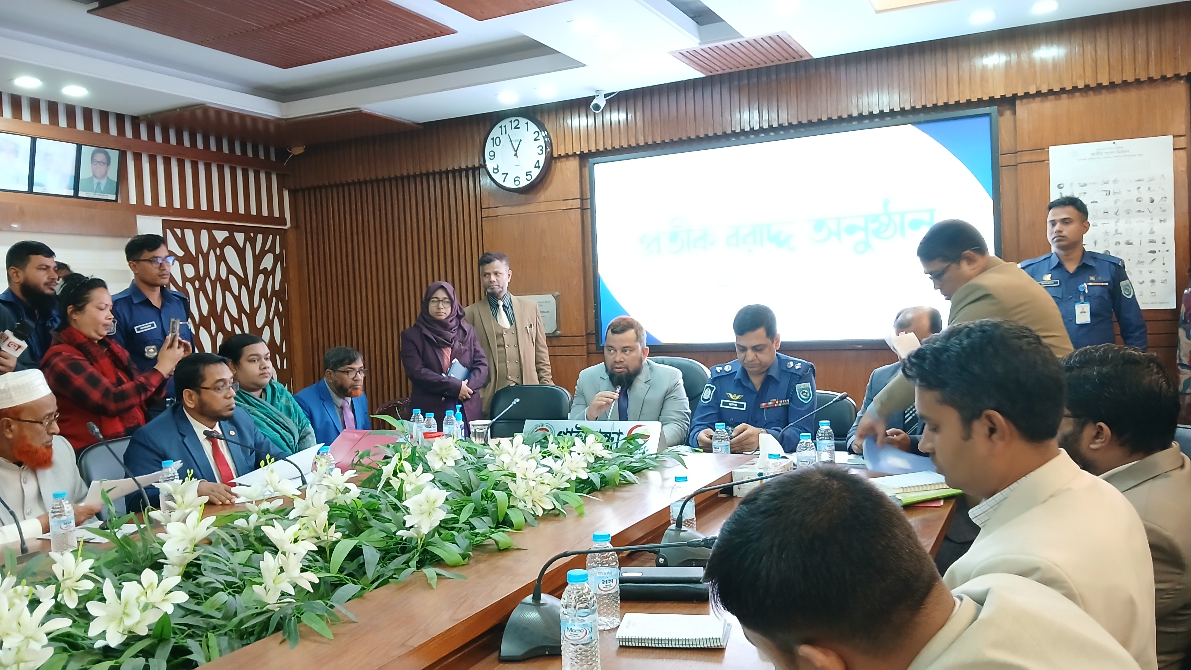  গাইবান্ধার ৫ টি সংসদীয় আসনের প্রার্থীদের মধ্যে প্রতীক বরাদ্দ 