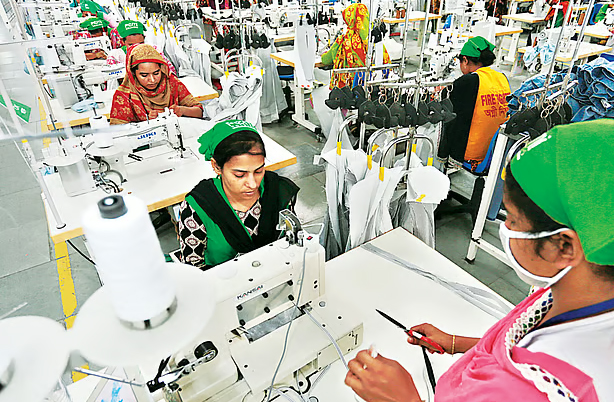 পোশাকশিল্পের সংকট কাটাতে সরকারের কাছে জরুরি সহায়তা চাইল বিজিএমইএ
