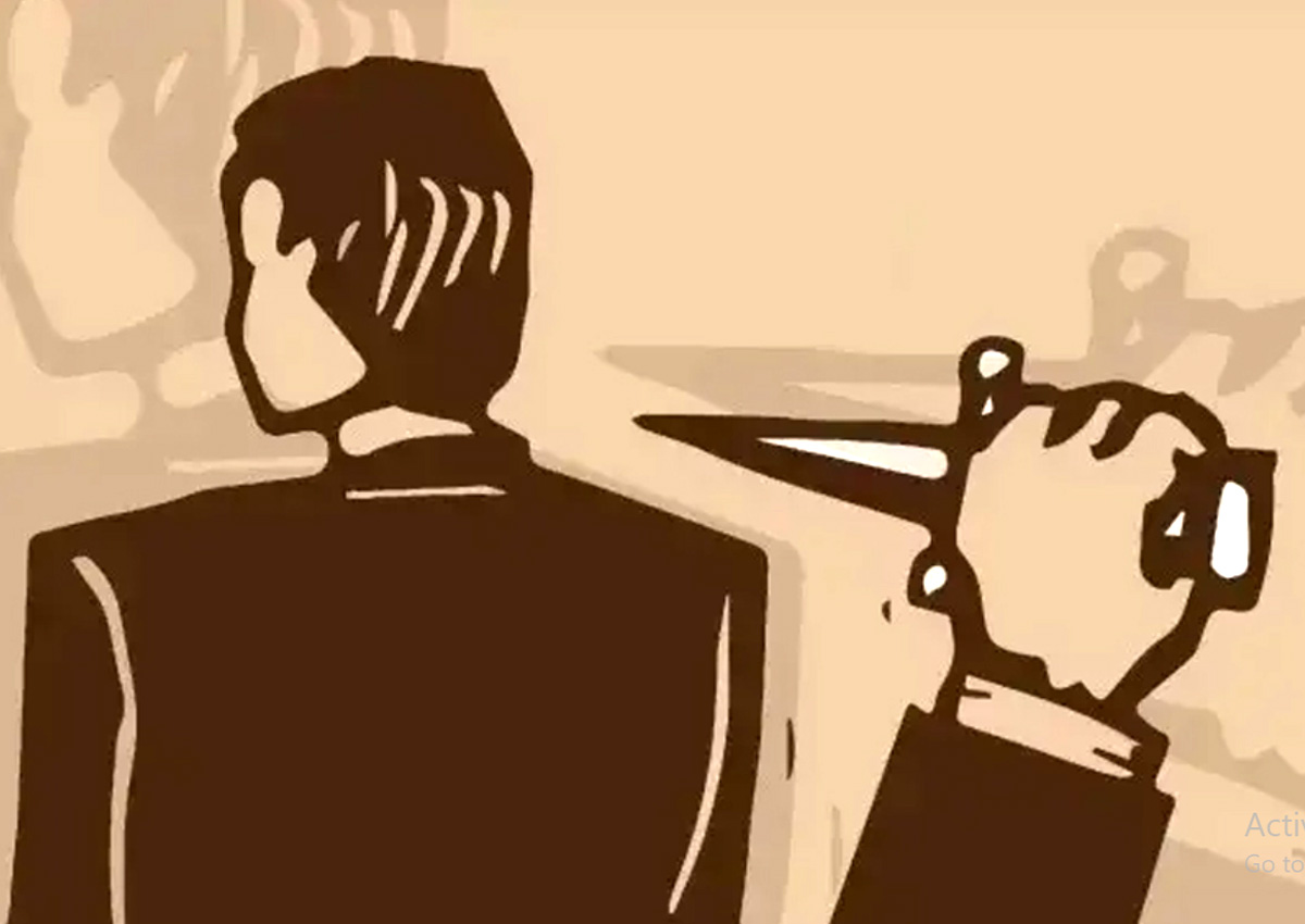 কলারোয়ায় মুরগির খামারের দুর্গন্ধ নিয়ে বিরোধ: প্রতিপক্ষের ছুরিকাঘাতে দুই ভাই নিহত