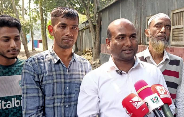 সিরাজগঞ্জে উদ্ধার হওয়া মোটরসাইকেল নিয়ে ভুয়া প্রচার, ক্ষোভ নাজমুল এবং সুজনের