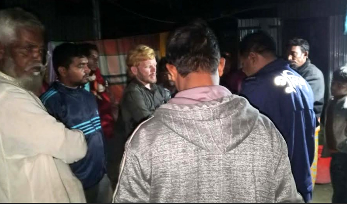 ইভটিজিংয়ে বাধা-উল্লাপাড়ায় দুই গ্রামের সংঘর্ষে নিহত ১