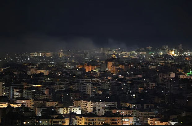 লেবাননে ইসরায়েলের ব্যাপক বিমান হামলা: মধ্যপ্রাচ্যে বড় যুদ্ধের শঙ্কা