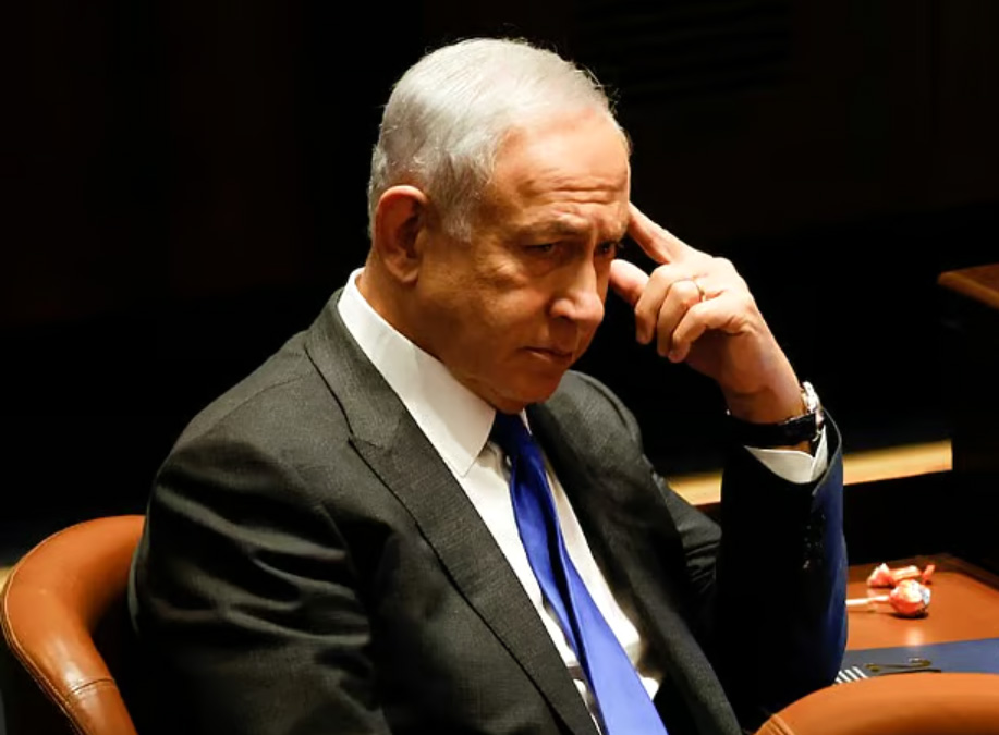 নেতানিয়াহুর কার্যালয়ে ইরানের মিসাইল হামলা