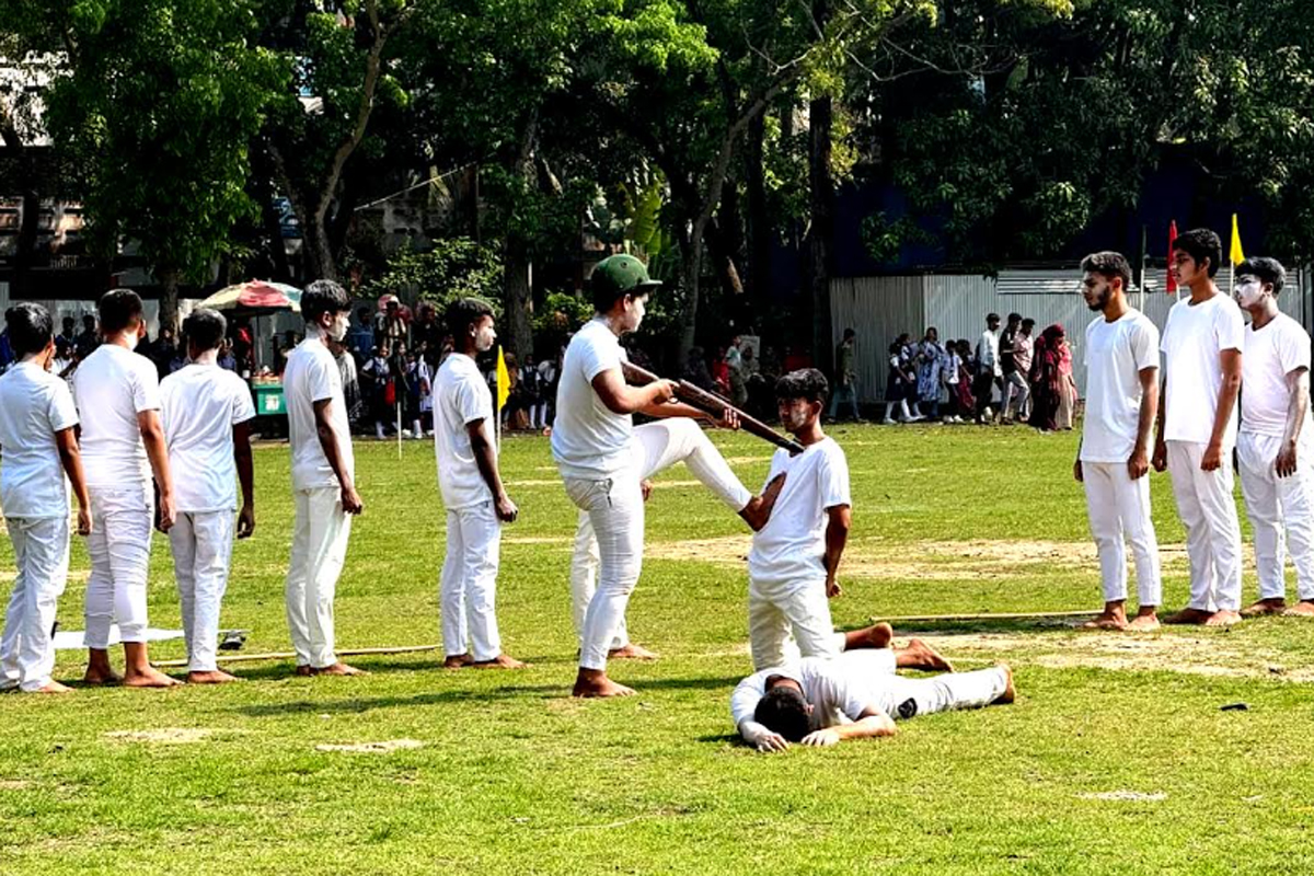 উল্লাপাড়ায় আনন্দঘন পরিবেশে মহান স্বাধীনতা দিবস উদযাপন