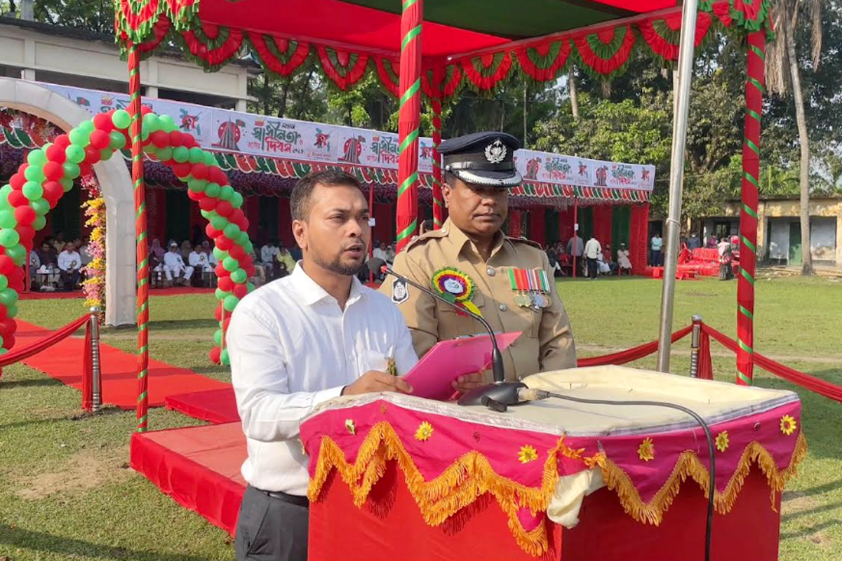 বাগাতিপাড়ায় স্বাধীনতা দিবসে জিয়াউর রহমানের নাম না নেওয়ায় ইউএনওর বক্তব্যে বিতর্ক