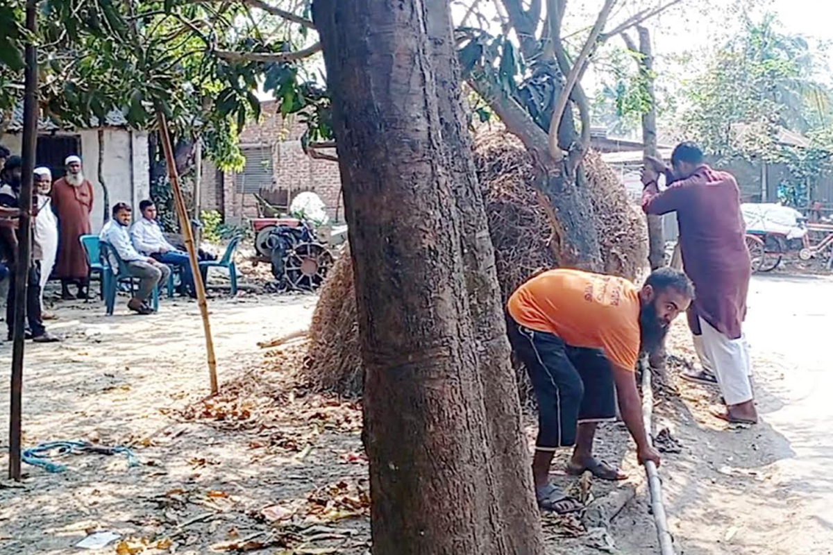 গুরুদাসপুরে ইউএনও’র হস্তক্ষেপে দখলমুক্ত হলো সরকারি জমি