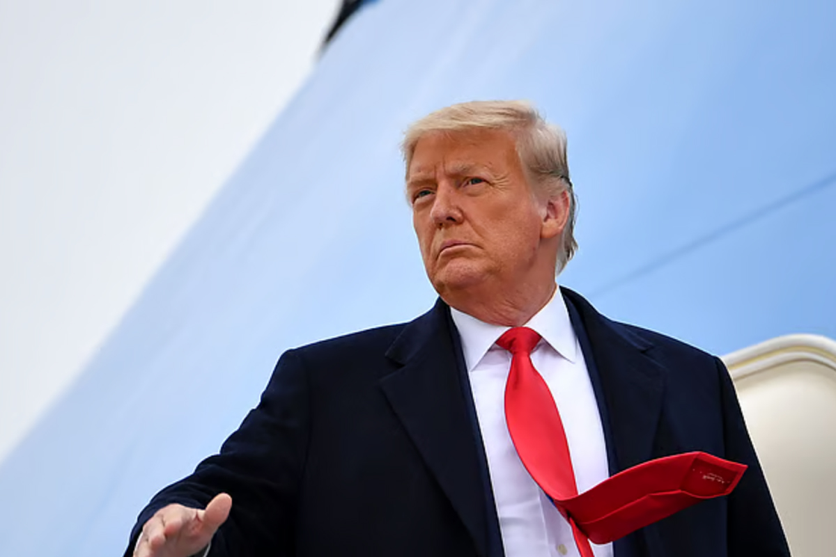 হরমুজ খুলে দিতে ট্রাম্পের ‘৪৮ ঘণ্টা’র আল্টিমেটাম